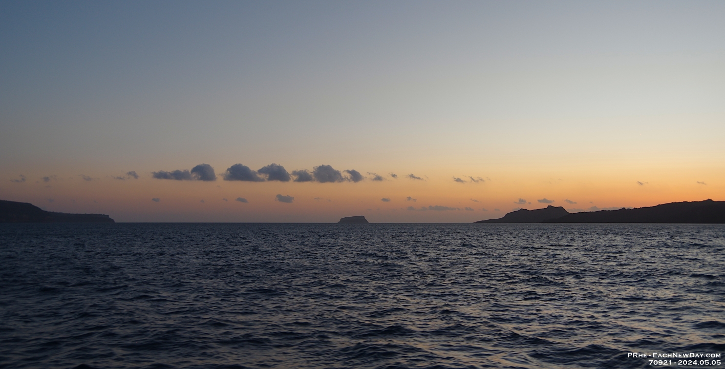 70921RoCrLeUsm - Footsteps of Paul - Santorini